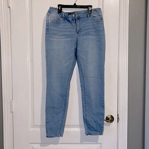 Women’s light blue denim jeans